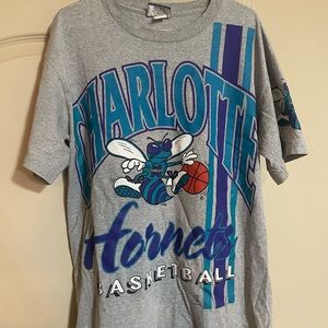 Vintage Charlotte Hornets Authentic NBA T-Shirt Lee Sports Mens L All-Over Print